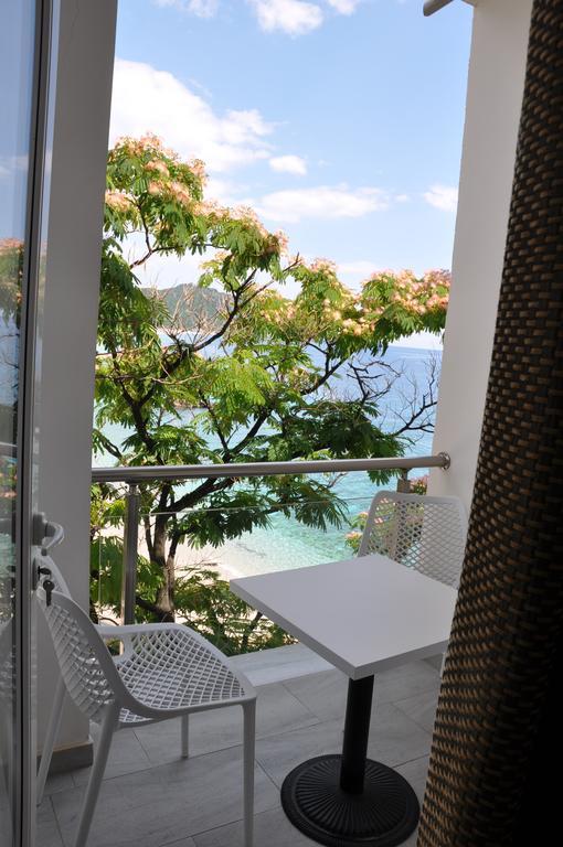 Guesthouse Riviera "Xh&M" Dhermi Exterior photo