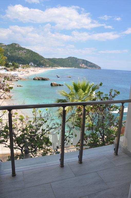 Guesthouse Riviera "Xh&M" Dhermi Exterior photo